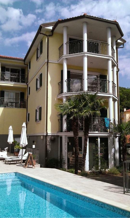 Apartment Villa Maria 10 With Swimming Pool 奥帕提亚 外观 照片